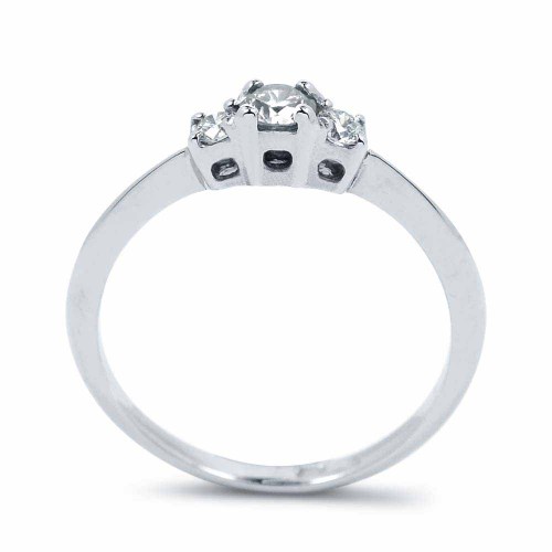 Három gyémánt eljegyzési gyűrű