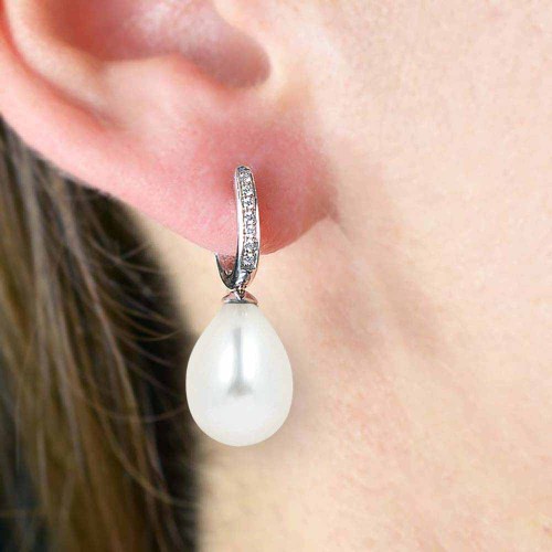 Csepp igazgyöngyös gyémánt fülbevaló