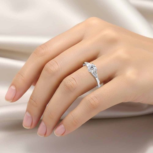 Gyémánt eljegyzési gyűrű - Trilogy - 0,88ct