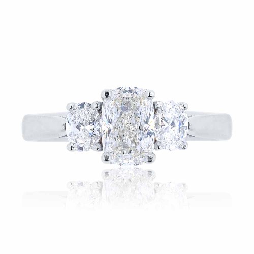 Cushion gyémánt eljegyzési gyűrű - Trilogy