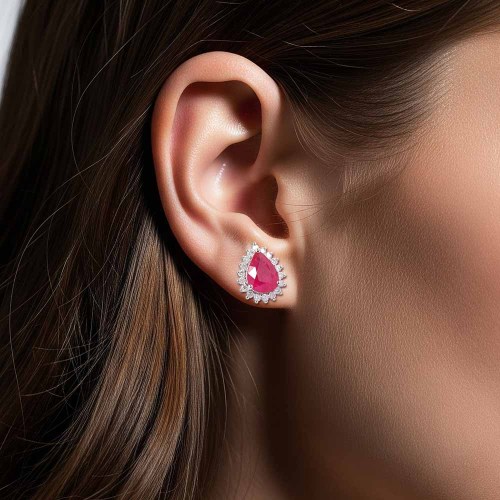 Csepp rubin fülbevaló gyémántokkal - 2,5ct