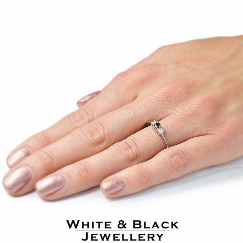 Fekete és két fehér gyémánt gyűrű - Hármas