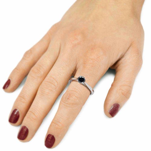 Fekete gyémánt eljegyzési gyűrű - 4-4,5mm - kelyhes