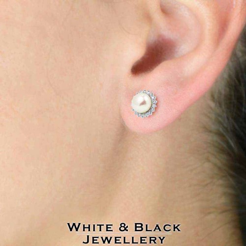 Gyöngyös fülbevaló gyémántokkal - Napocska