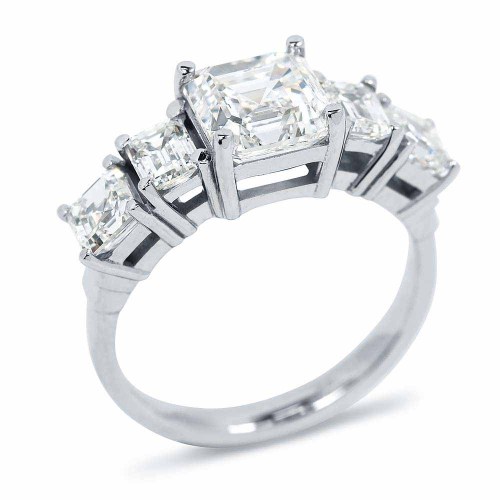 Asscher gyémánt gyűrű