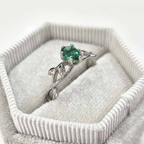 Smaragd csepp gyűrű