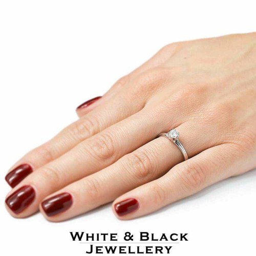 Fehérarany eljegyzési gyűrű szirmos - 4,0mm gyémánt